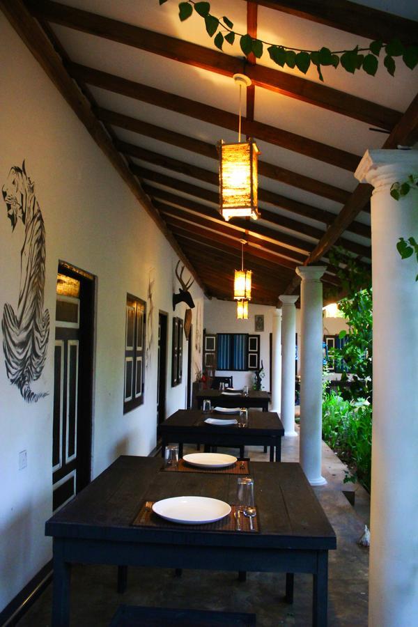 The Courtyard Villa Sigiriya Exteriör bild