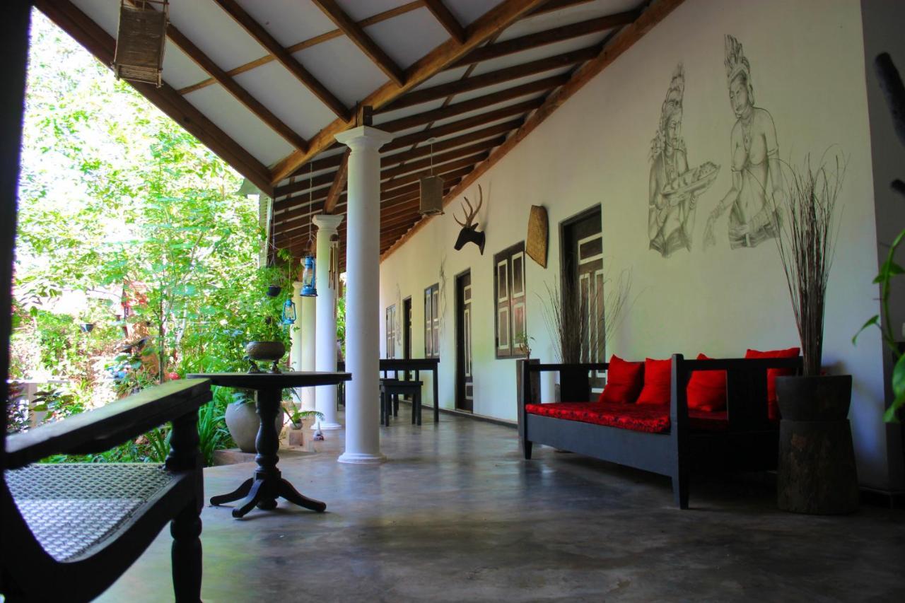 The Courtyard Villa Sigiriya Exteriör bild